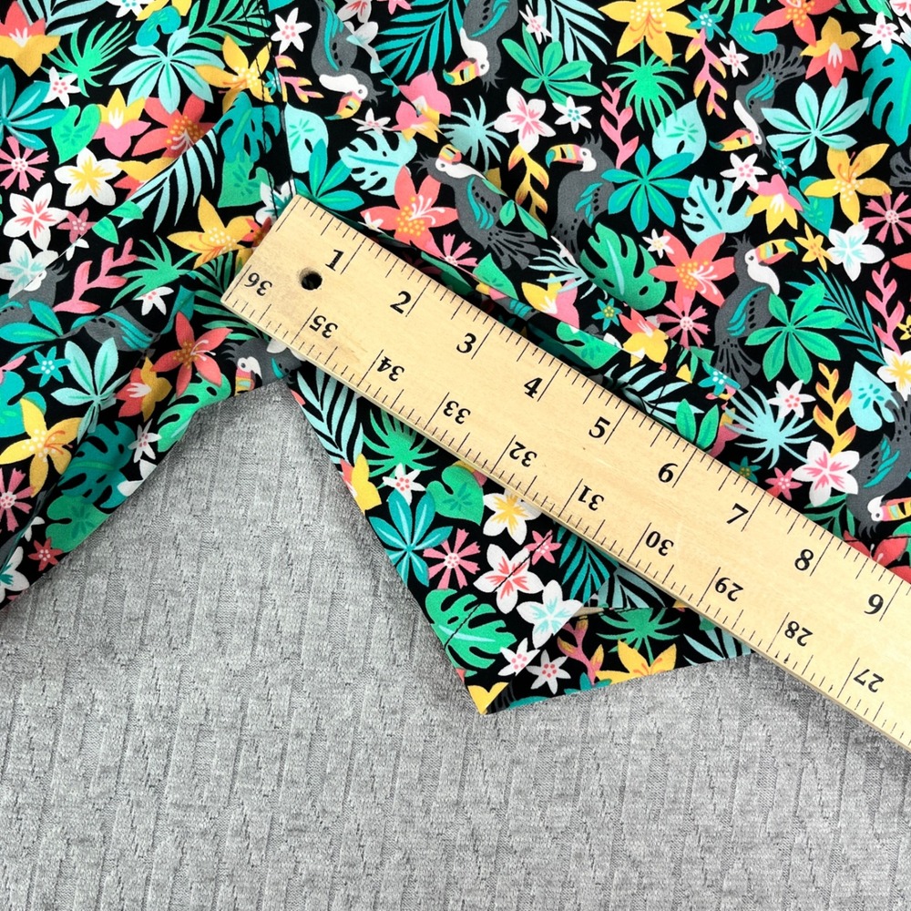 Chubbies Hawaiian Swim Trunks Mens XXL 36 Black Tropical Toucan Floral Shorts - Picture 6 of 10